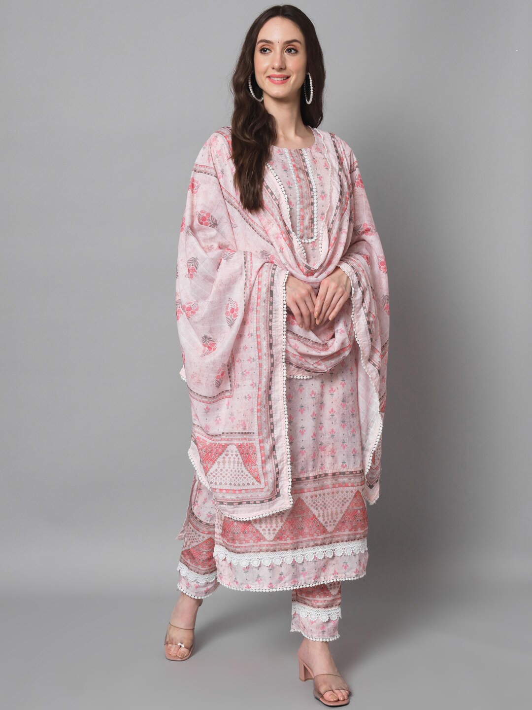 

Silai Bunai Women Pink Floral Printed Kurta with Trousers & Dupatta