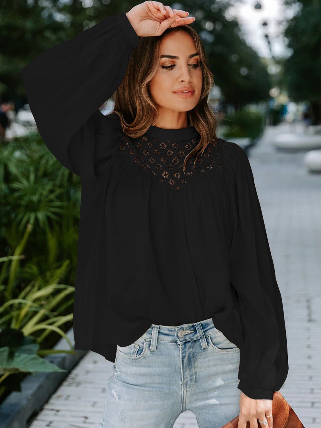 

StyleCast Black Blouson Top