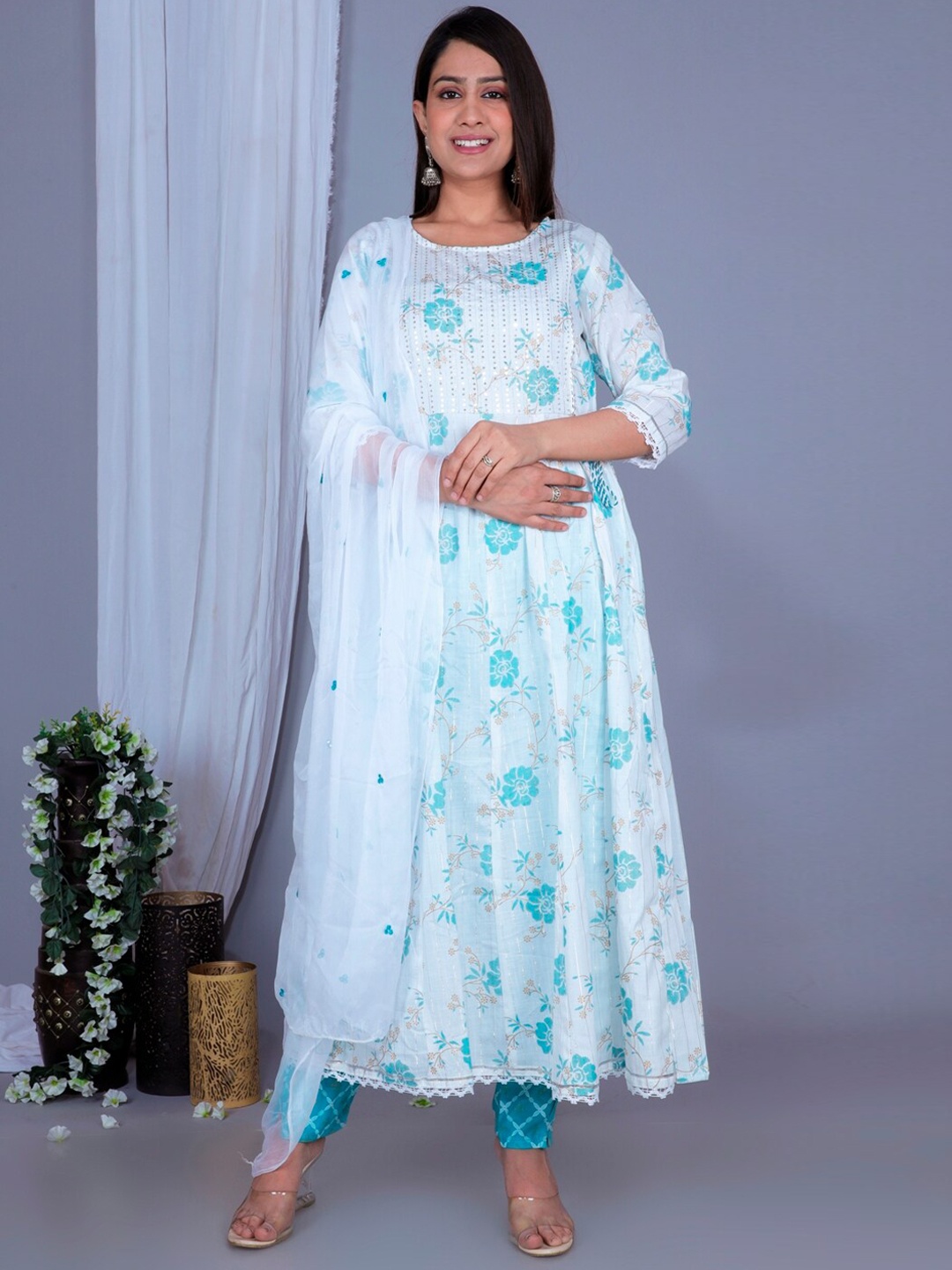 

UNISETS White Floral Printed Pleated Sequinned Kurta with Trousers & With Dupatta
