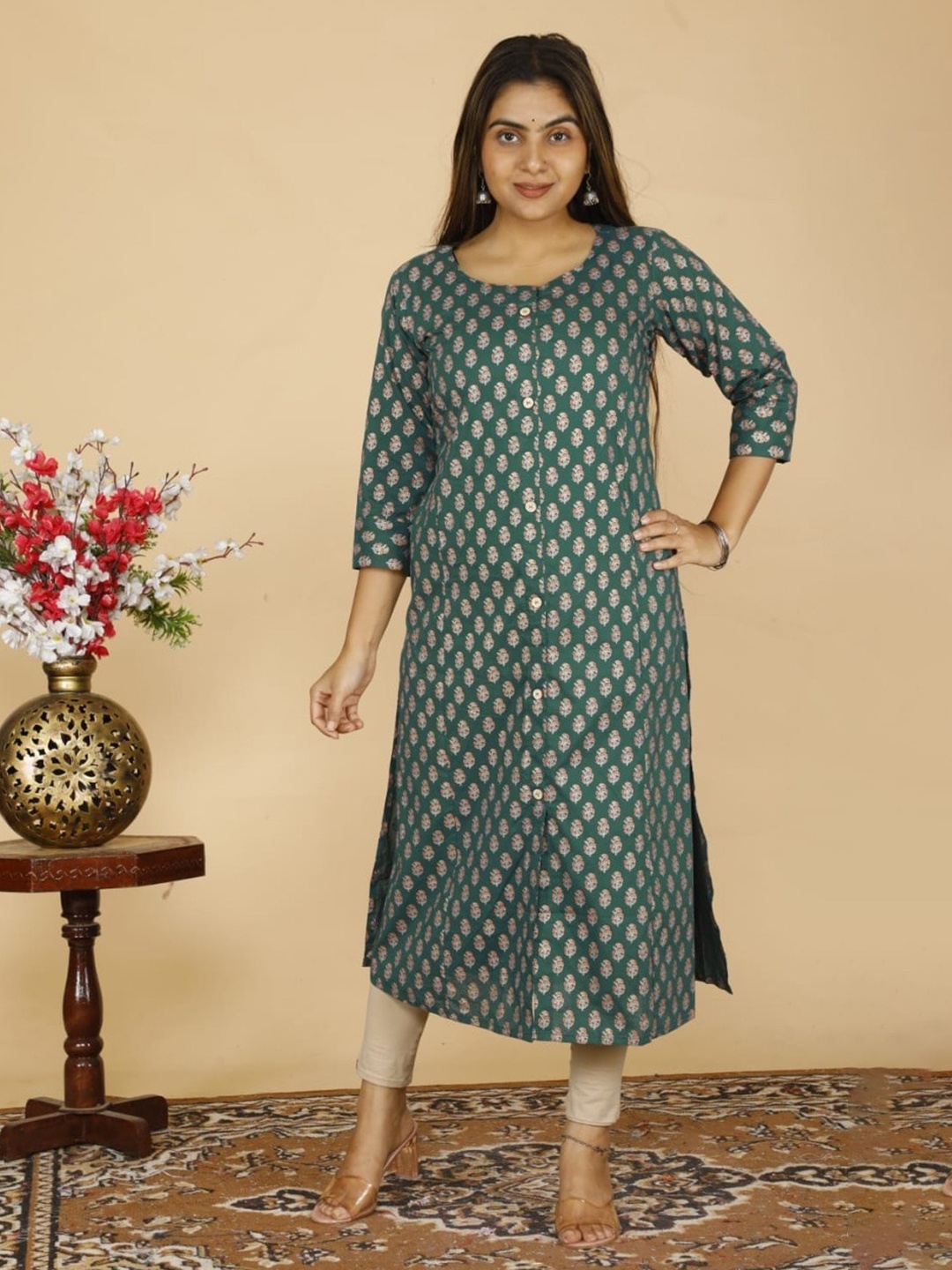 

PNEHA Women Green Floral Printed Floral Cotton Kurta