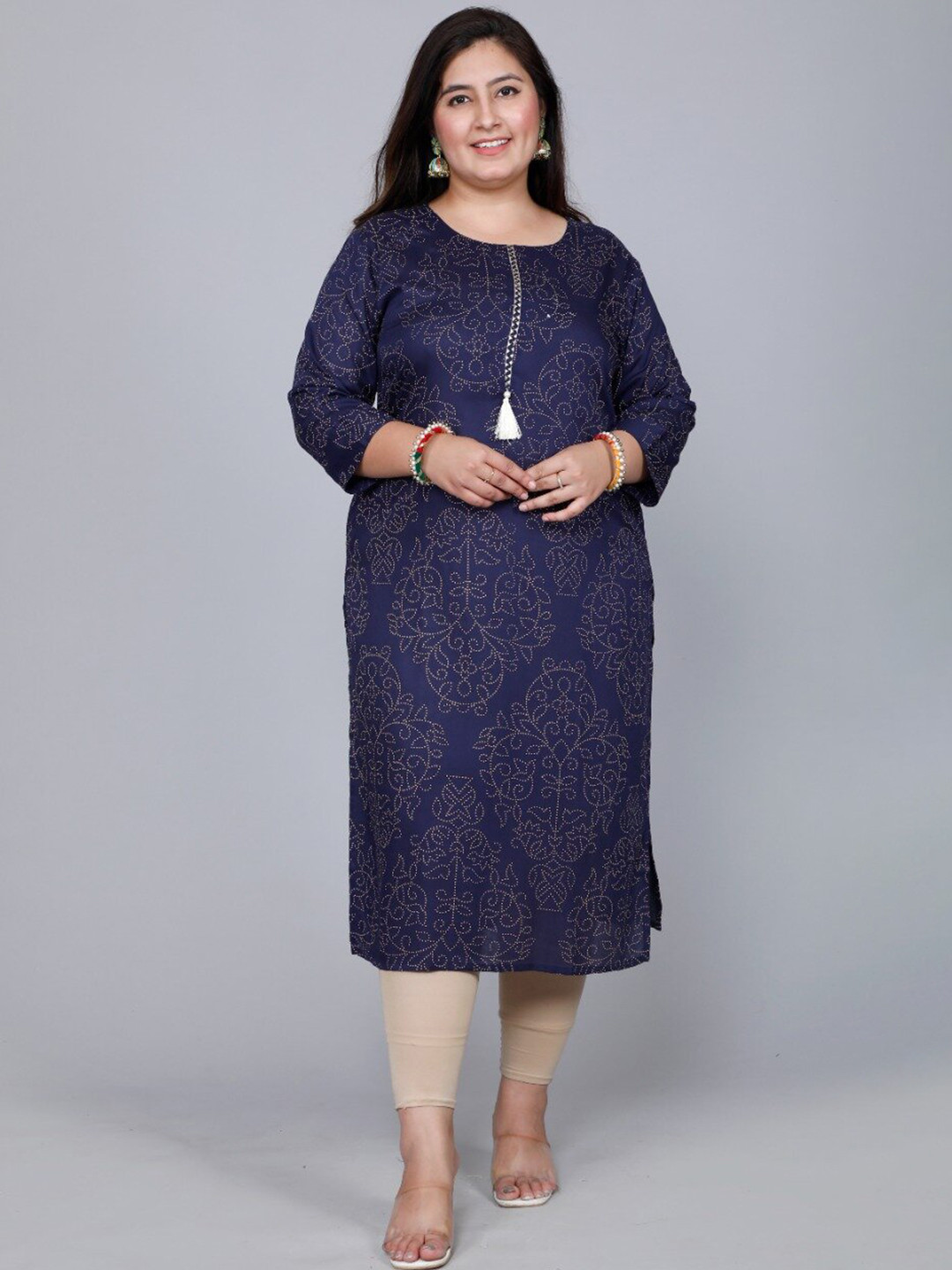 

PNEHA Women Navy Blue Ethnic Motifs Printed Floral Kurta