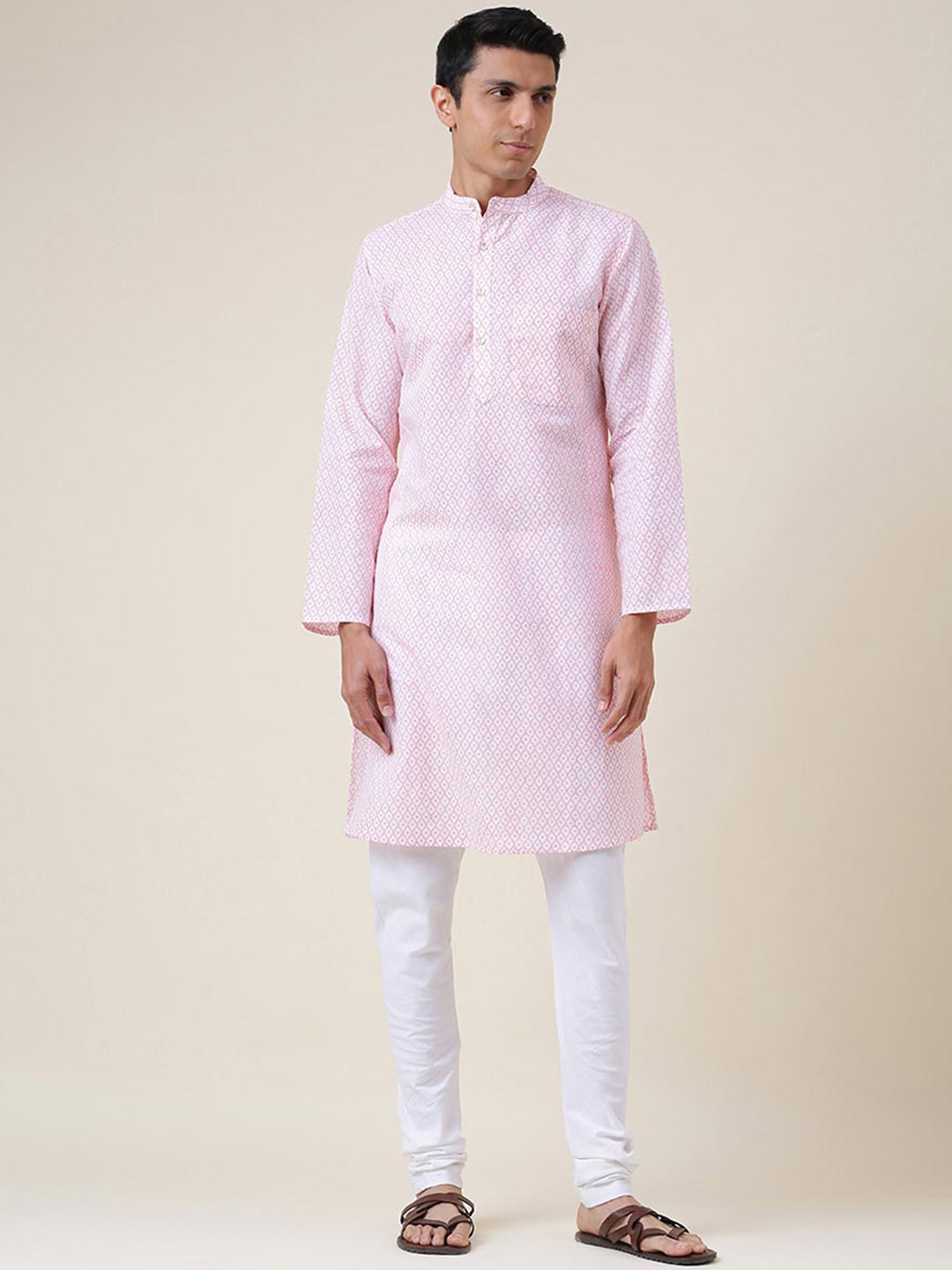 

Fabindia Men Pink Geometric Printed Indie Prints Linen Kurta