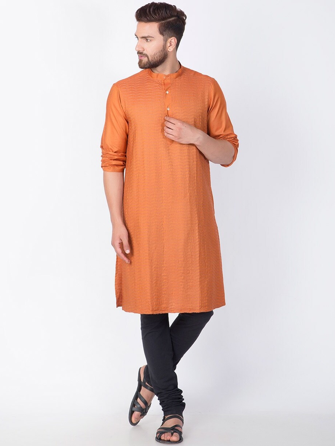 

Fabindia Men Embroidered Thread Work Kurta, Orange