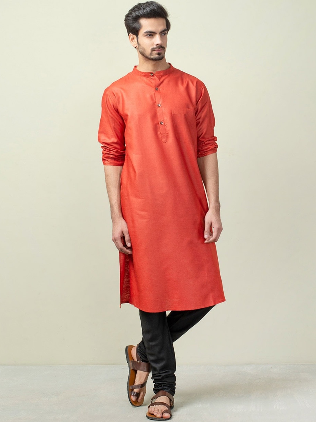 

Fabindia Men Red Mandarin Collar Regular Silk Kurta