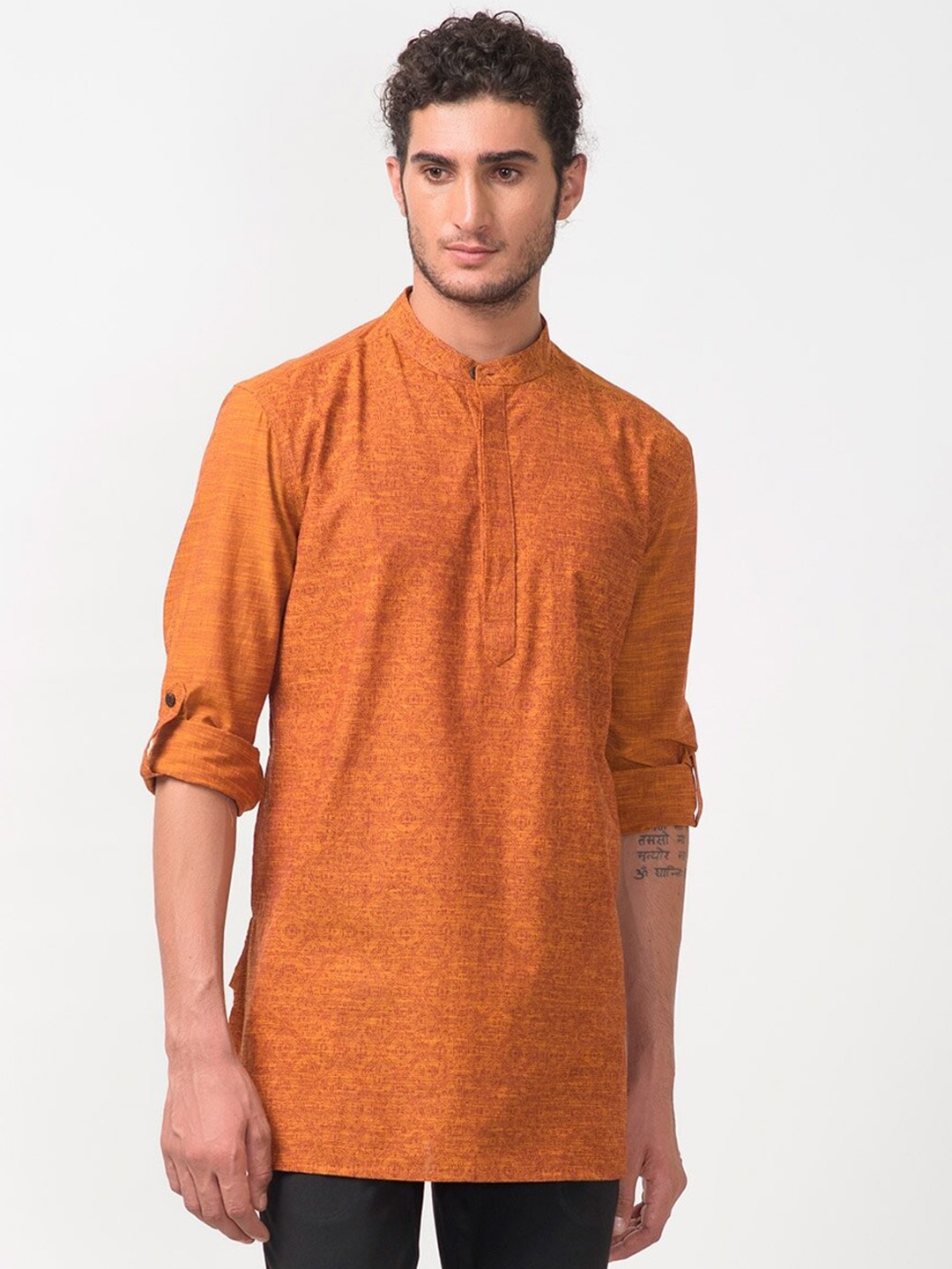 

Fabindia Men Mustard Yellow Printed Mandarin Collar Cotton Kurta