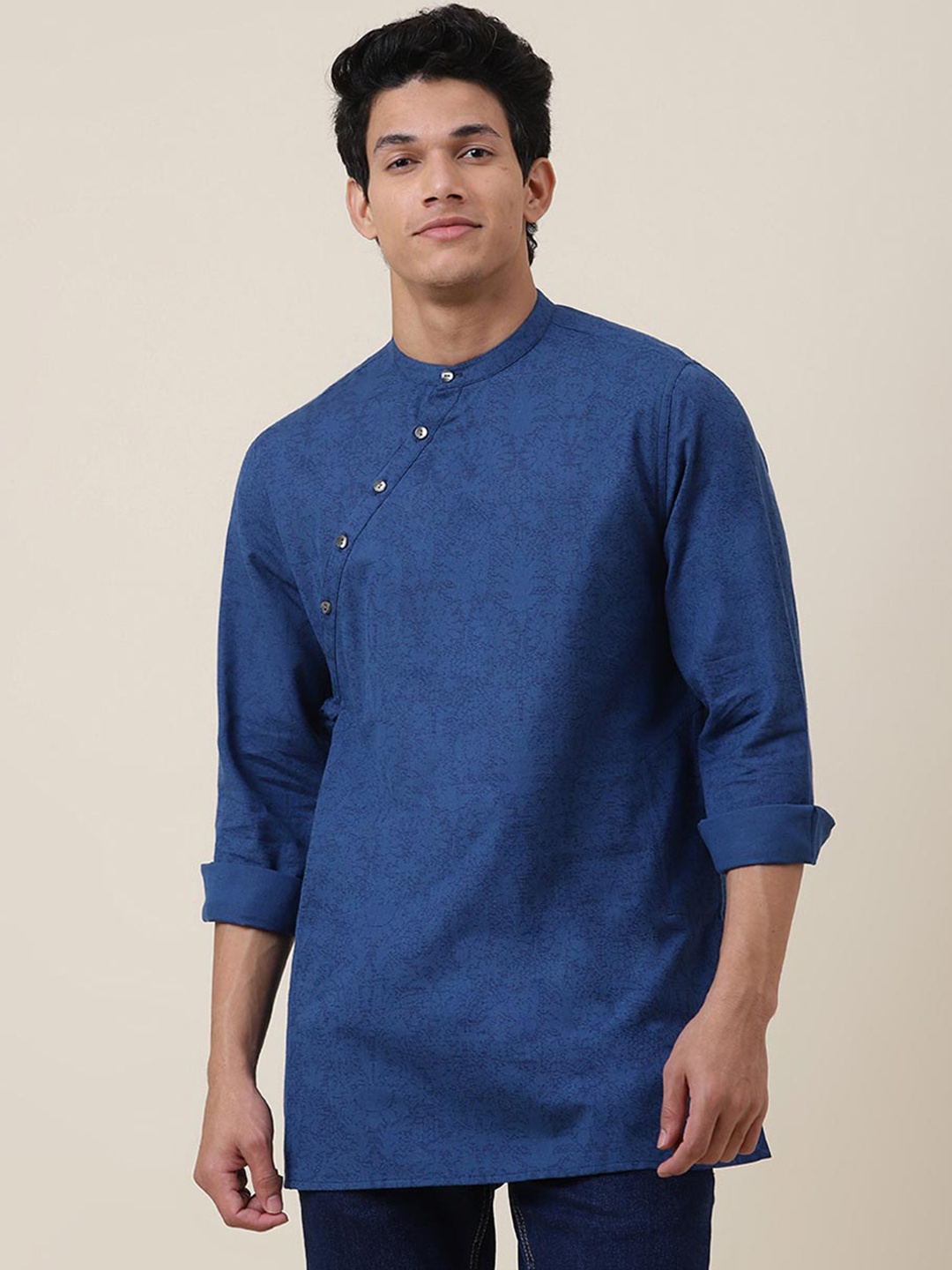 

Fabindia FabBasic Men Navy Blue Ethnic Motifs Printed Cotton Kurta