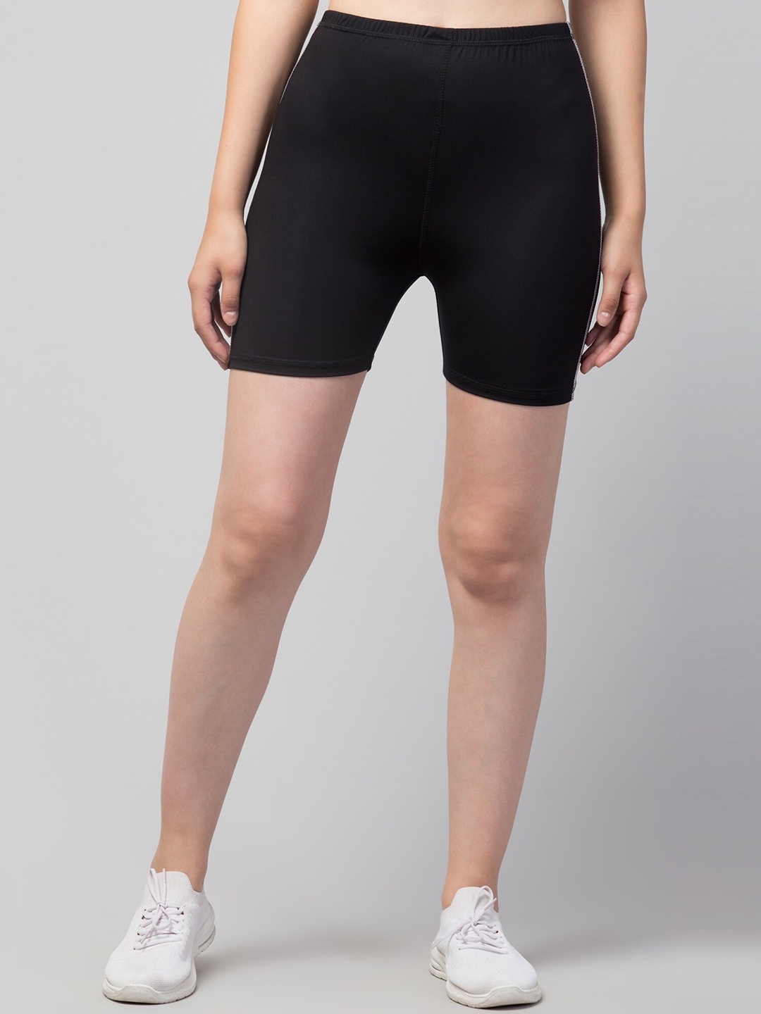 

Apraa & Parma Women Black Skinny Fit Yoga e-Dry Technology Shorts