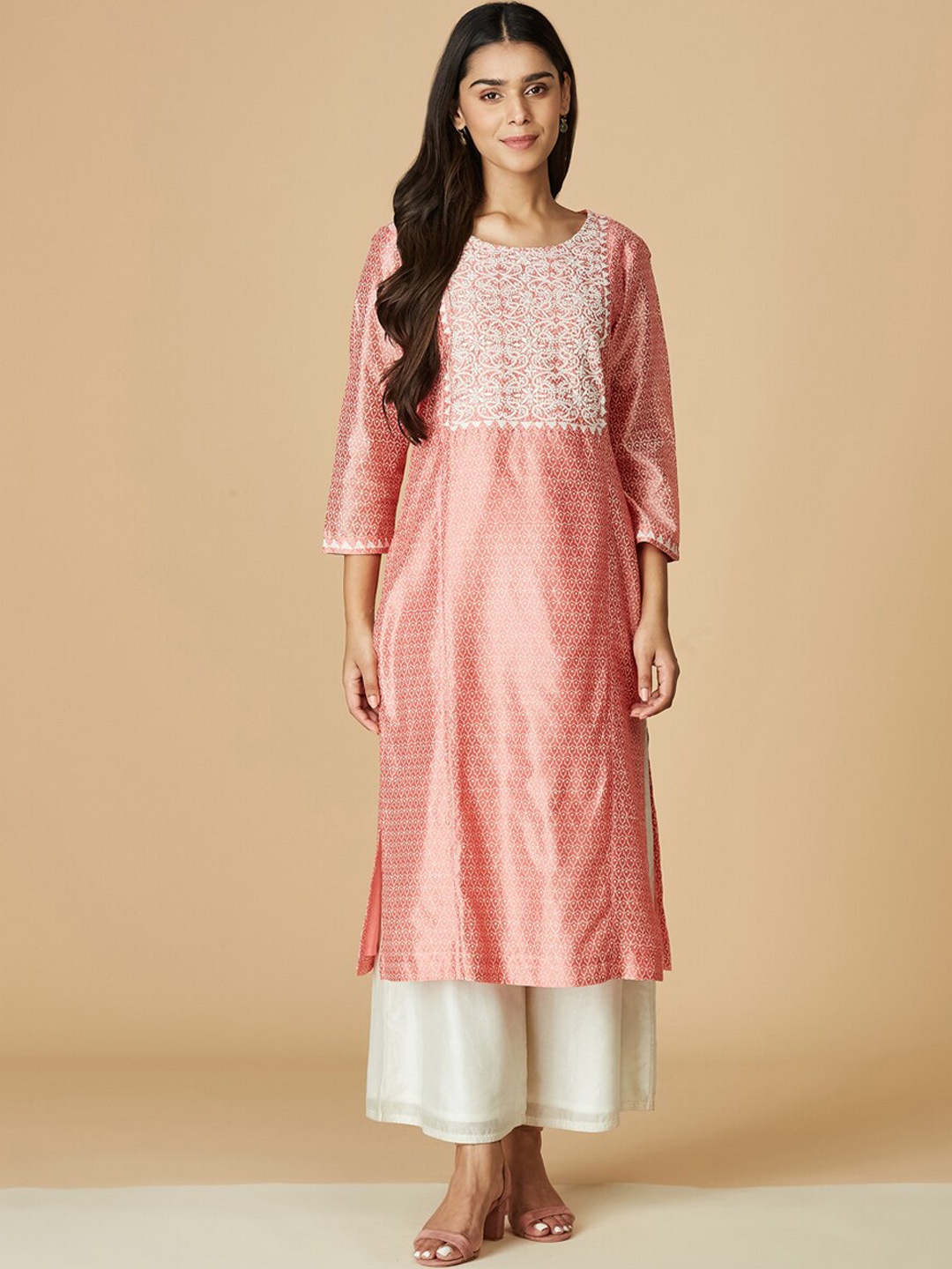 

Fabindia Peach-Coloured & White Ethnic Motifs Printed Chikankari Pastels Cotton Silk Kurta