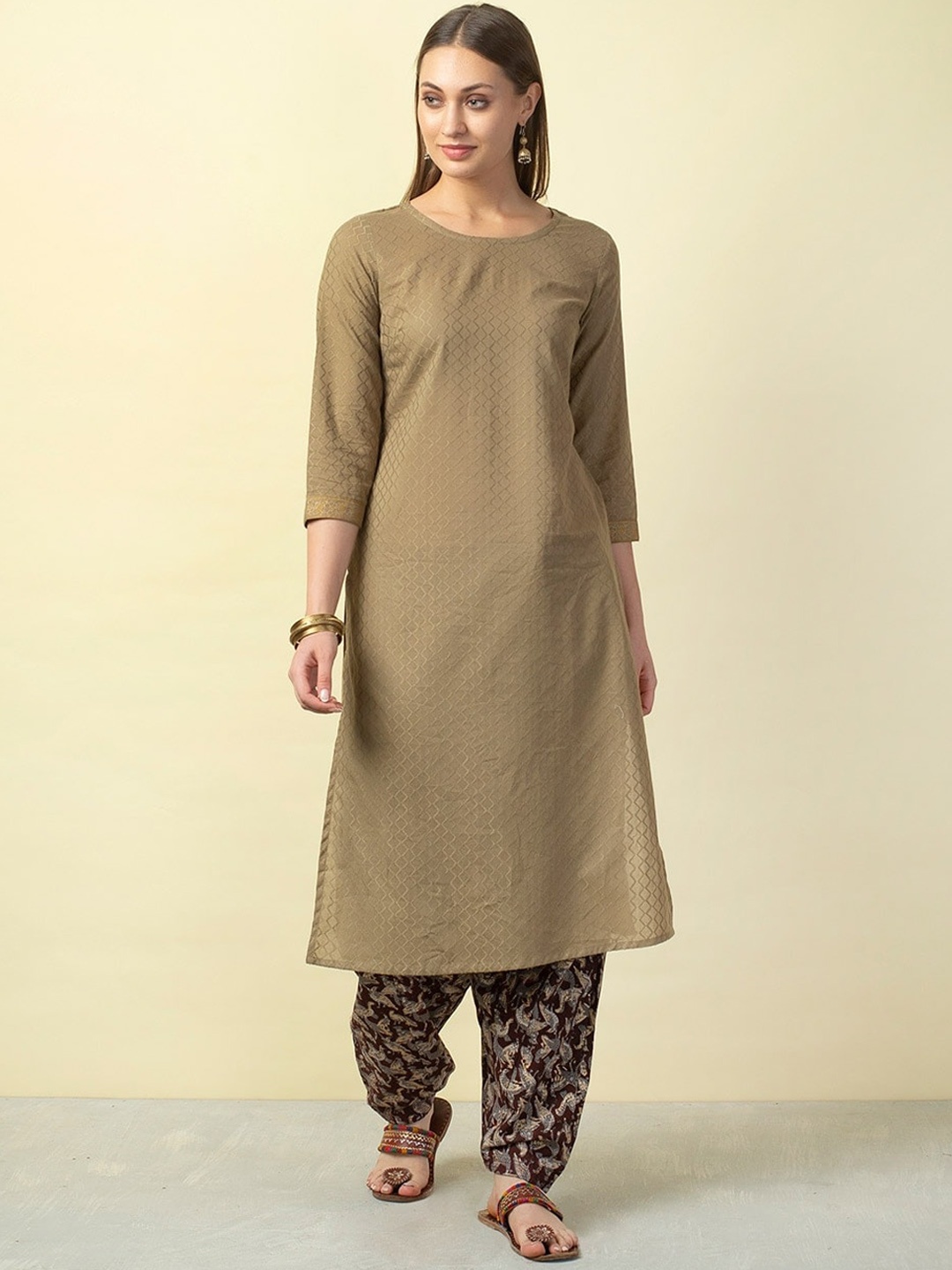 

Fabindia Women Brown Geometric Woven Design Cotton Kurta