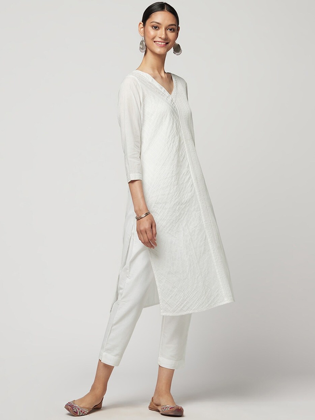 

Fabindia Women White Cotton Striped Kurta