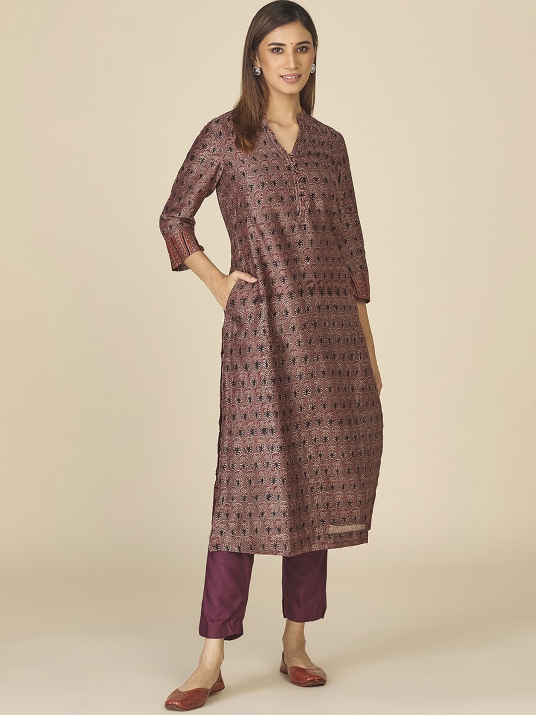 

Fabindia Women Mandarin Collar Kurta, Brown