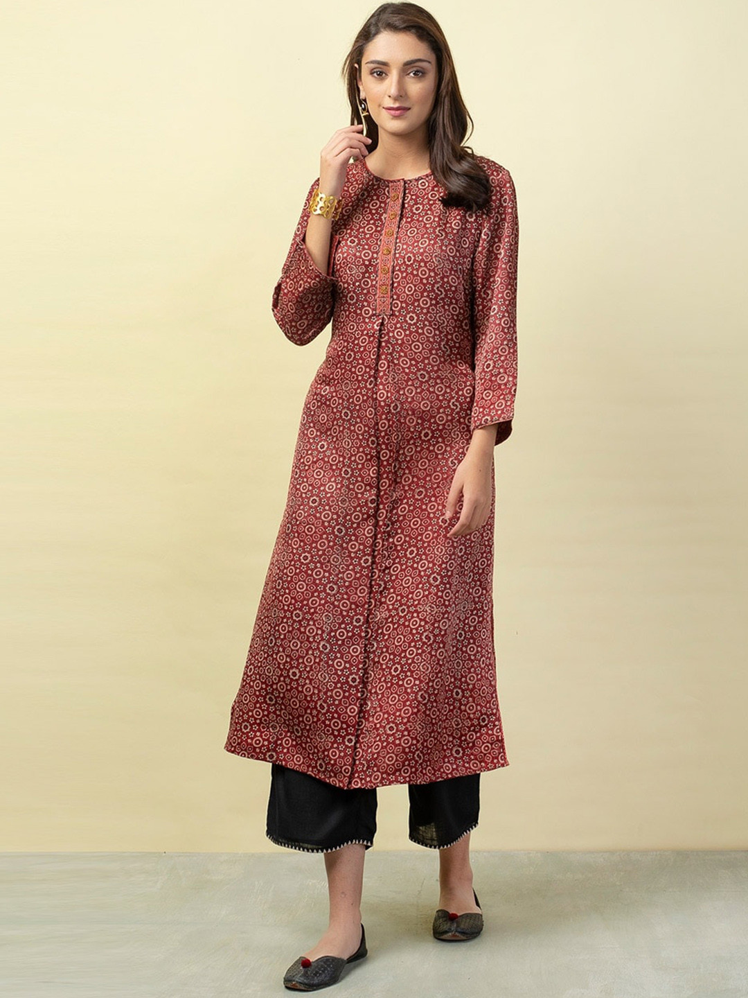 

Fabindia Women Maroon Geometric Kurta