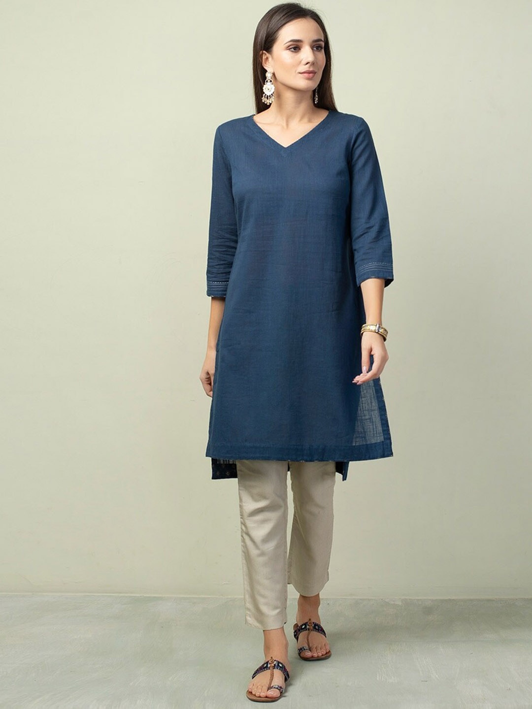 

Fabindia Women Blue V-Neck Cotton Kurta