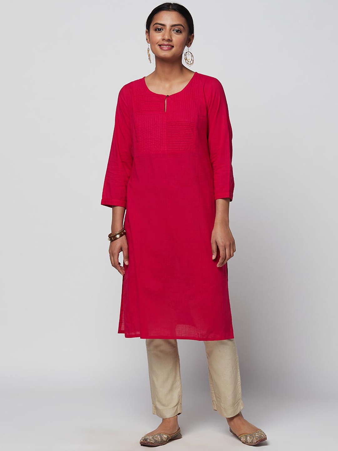 

Fabindia Women Pink Keyhole Neck Cotton Kurta