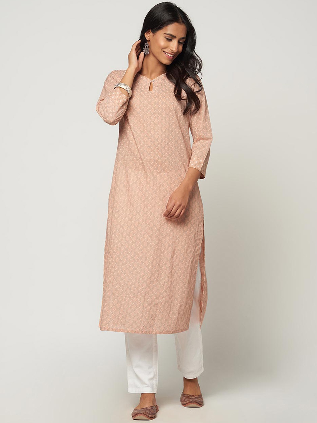 

Fabindia Women Peach-Coloured Geometric Printed Keyhole Neck Kurta