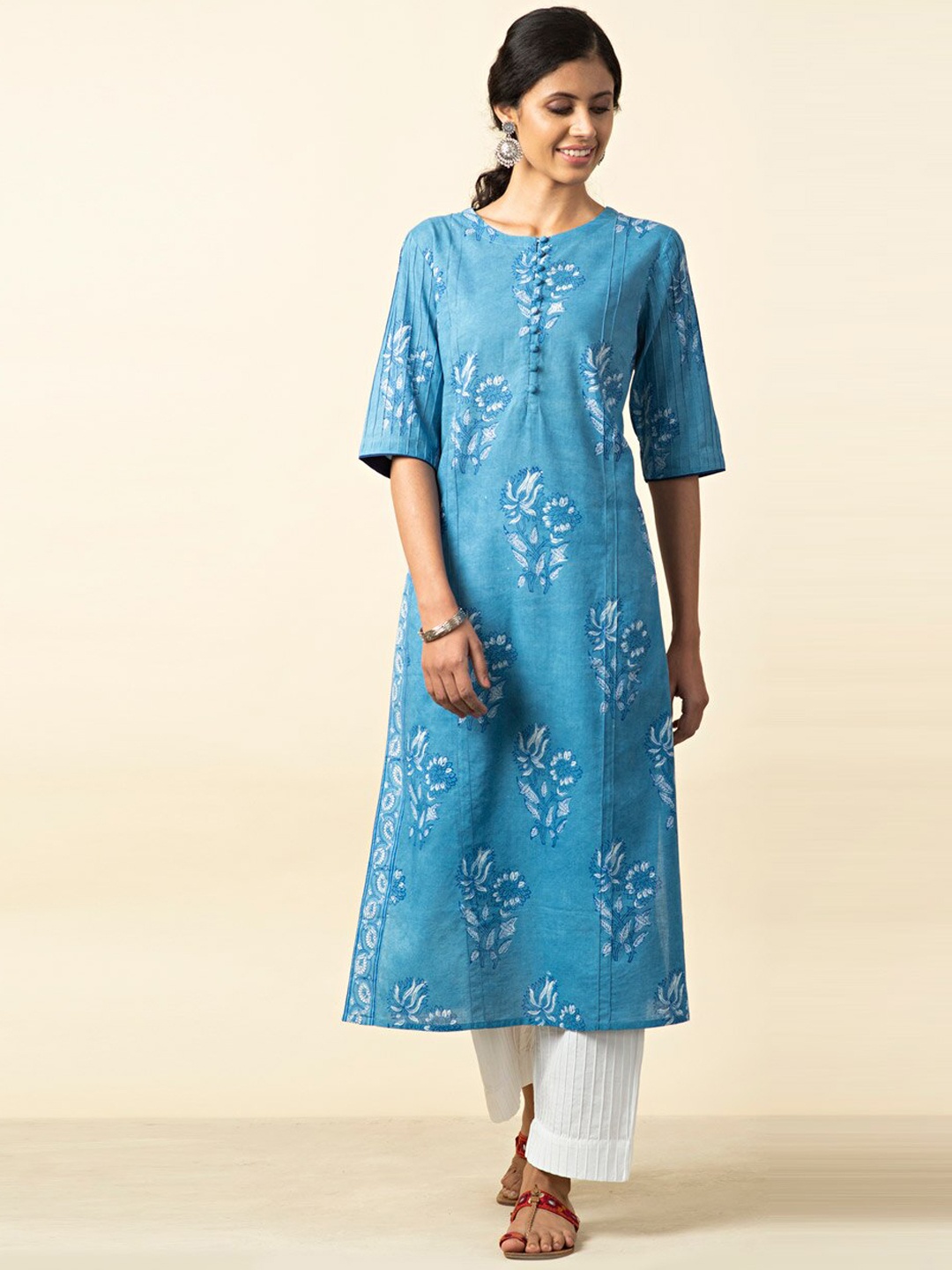 

Fabindia Floral Printed Thread Work Cotton Kurta, Blue