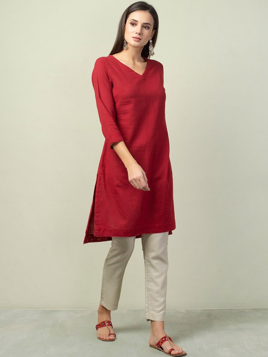 

Fabindia Maroon V-Neck Pure Cotton Kurti