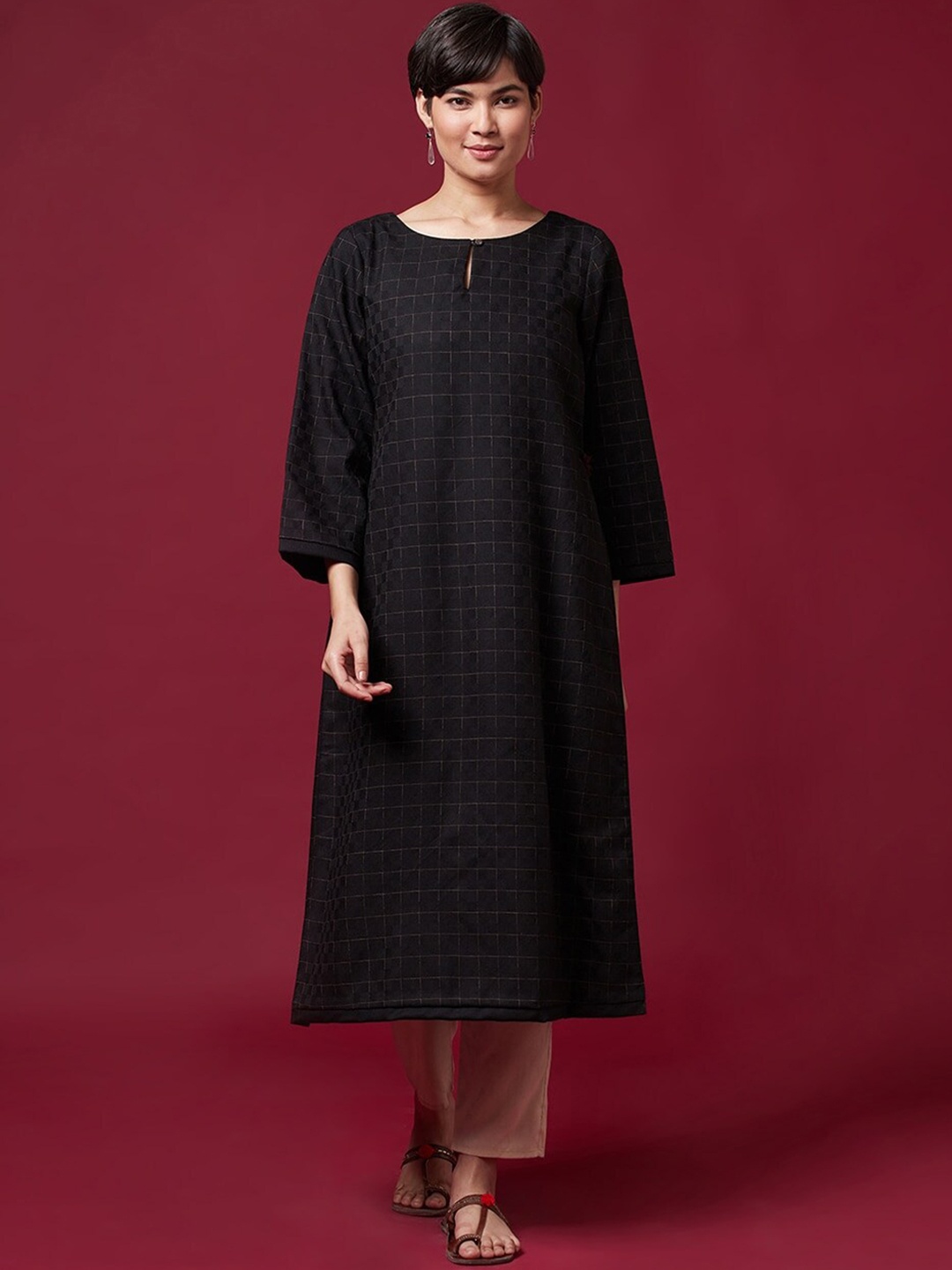 

Fabindia Black Checked Keyhole Neck Kurta