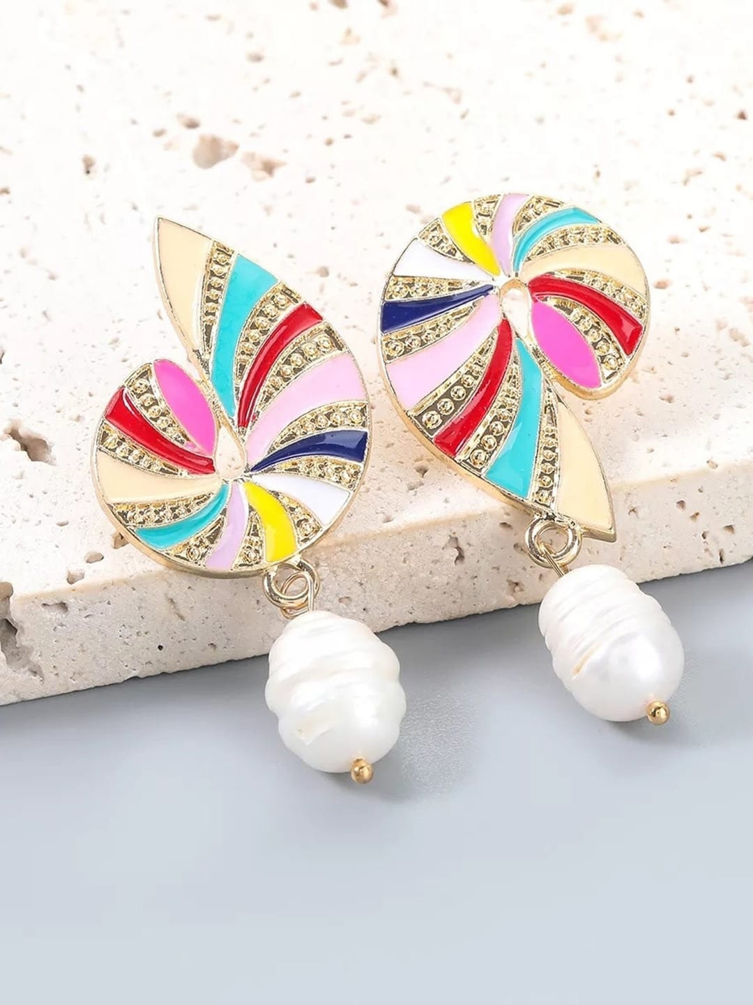 

AVANT-GARDE PARIS Oval Drop Earrings, Cream