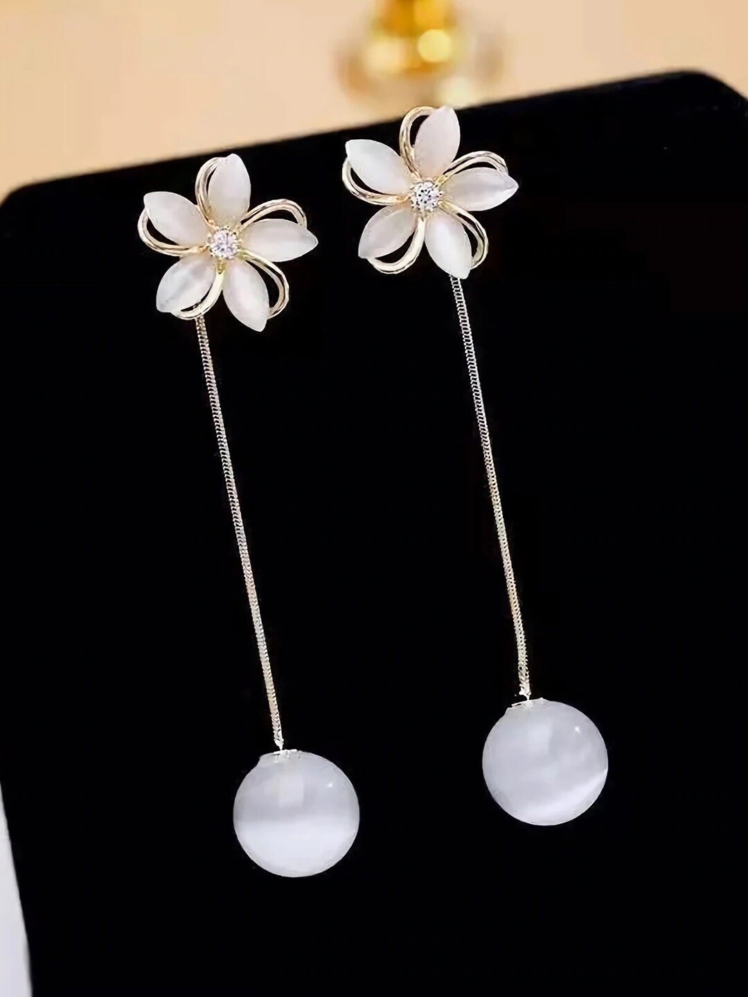 

AVANT-GARDE PARIS Women Gold Plated Cream-Coloured Floral Drop Earrings