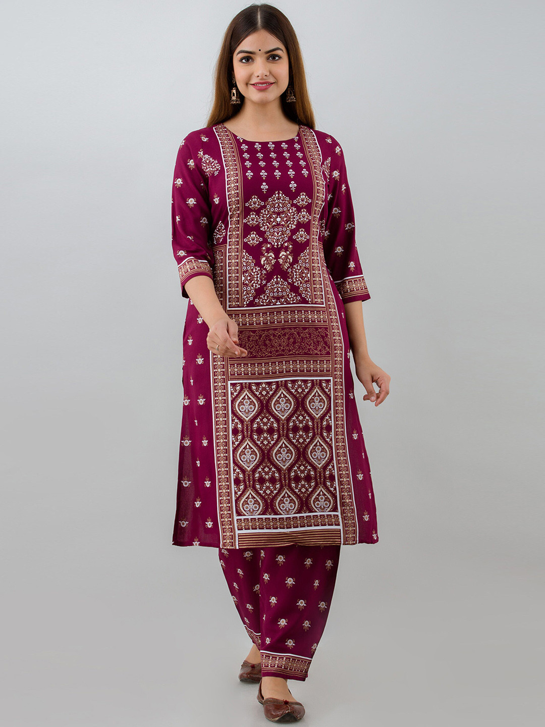 

HERE&NOW Women Burgundy Floral Printed Kurta with Trousers