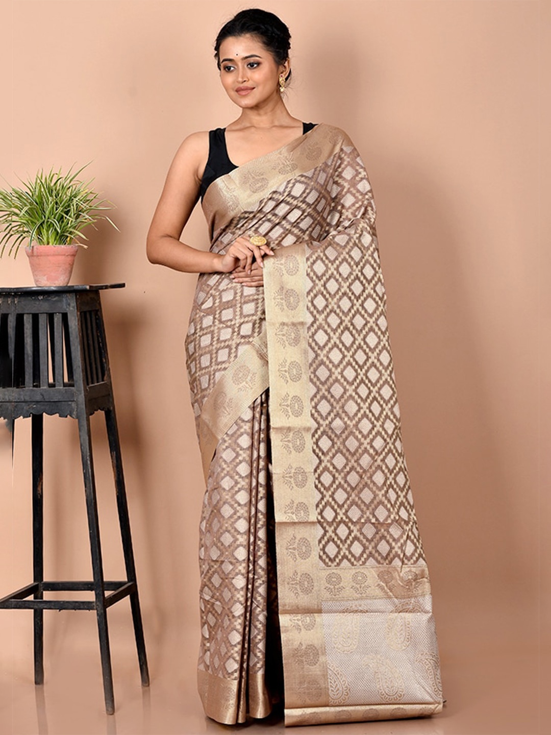 

AllSilks Beige & Gold-Toned Woven Design Zari Silk Cotton Saree