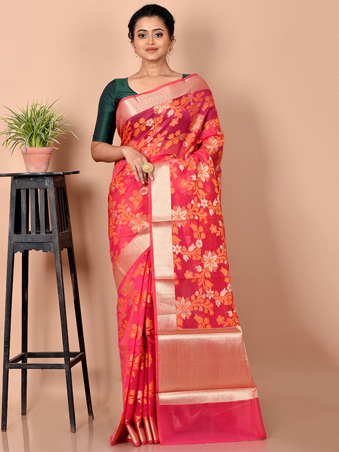 

AllSilks Pink & Gold-Toned Floral Woven Design Zari Silk Cotton Saree