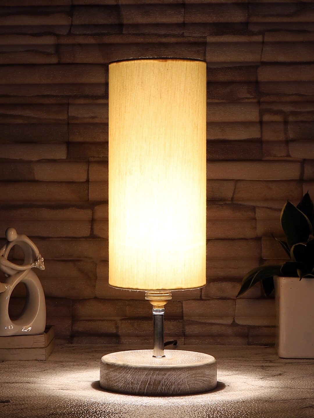 

Devansh Off-white wooden Cylindrical Table Lamp
