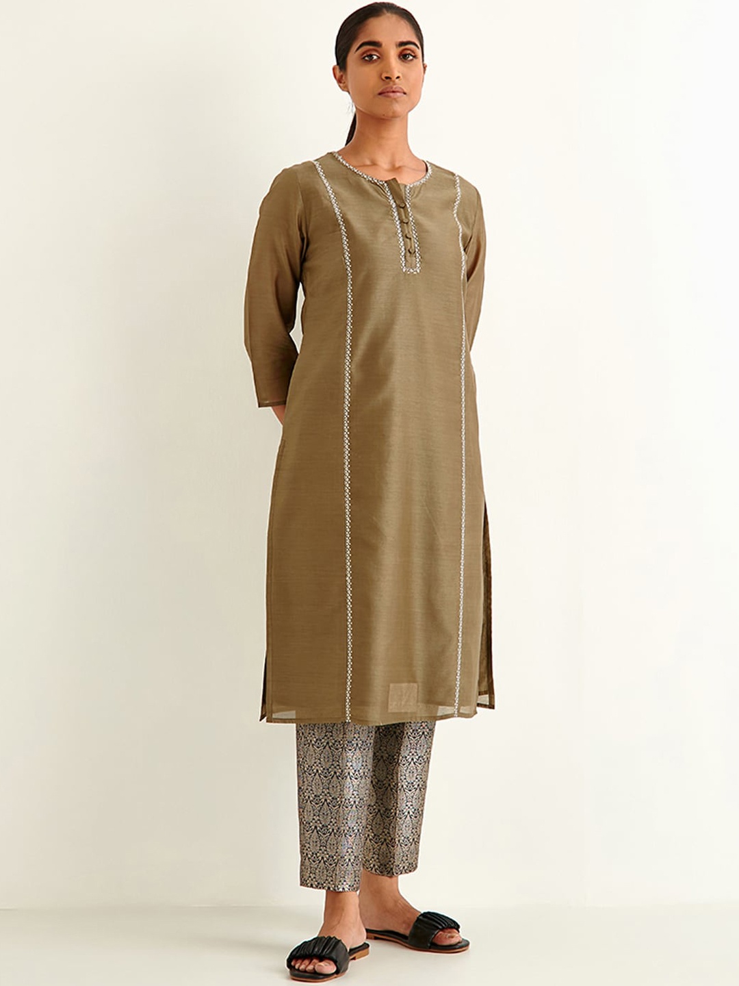

Ancestry Olive Green Embroidered Chanderi Silk Kurta