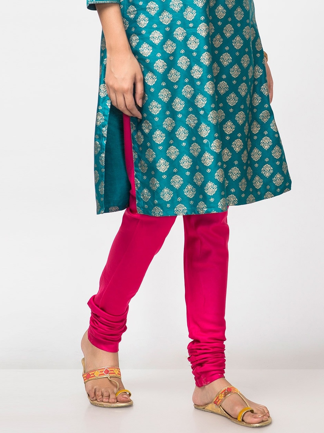 

Fabindia Women Fuchsia Pink Slim-Fit Churidar