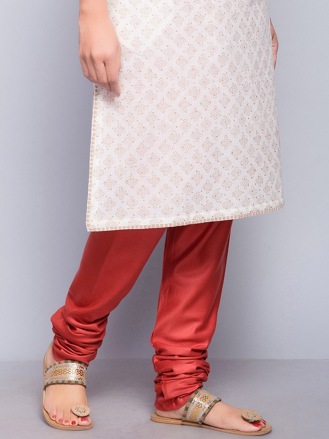 

Fabindia Women Pink Slim-Fit Silk Churidar