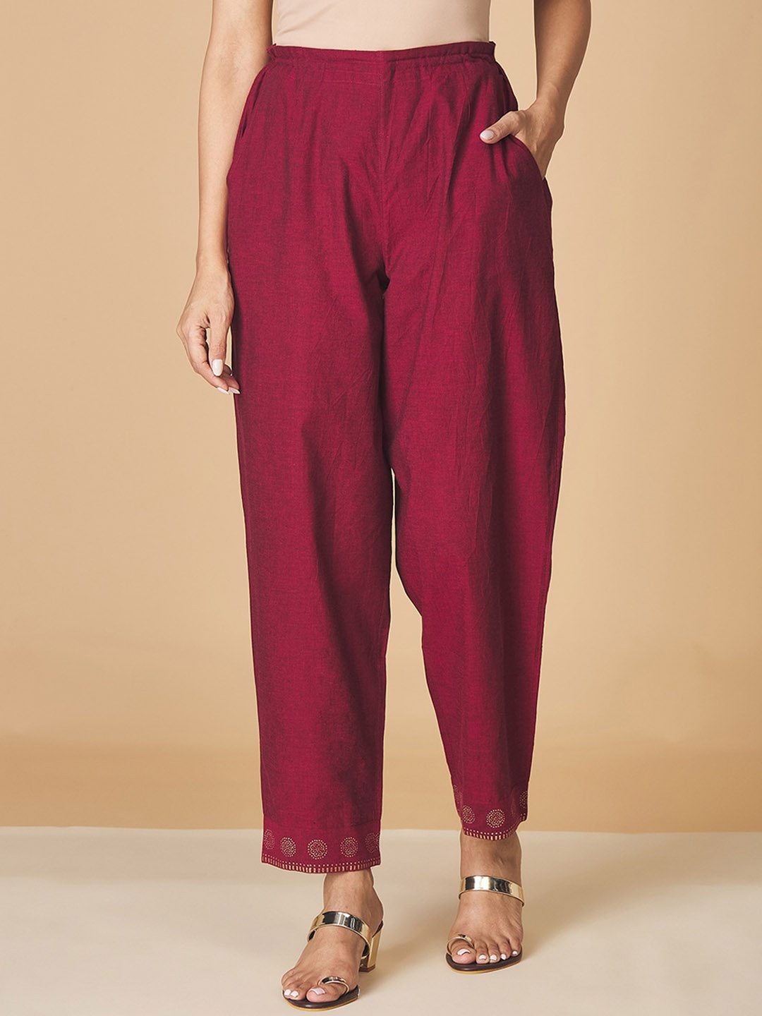 

Fabindia Women Maroon Comfort Pleated Cotton Trousers