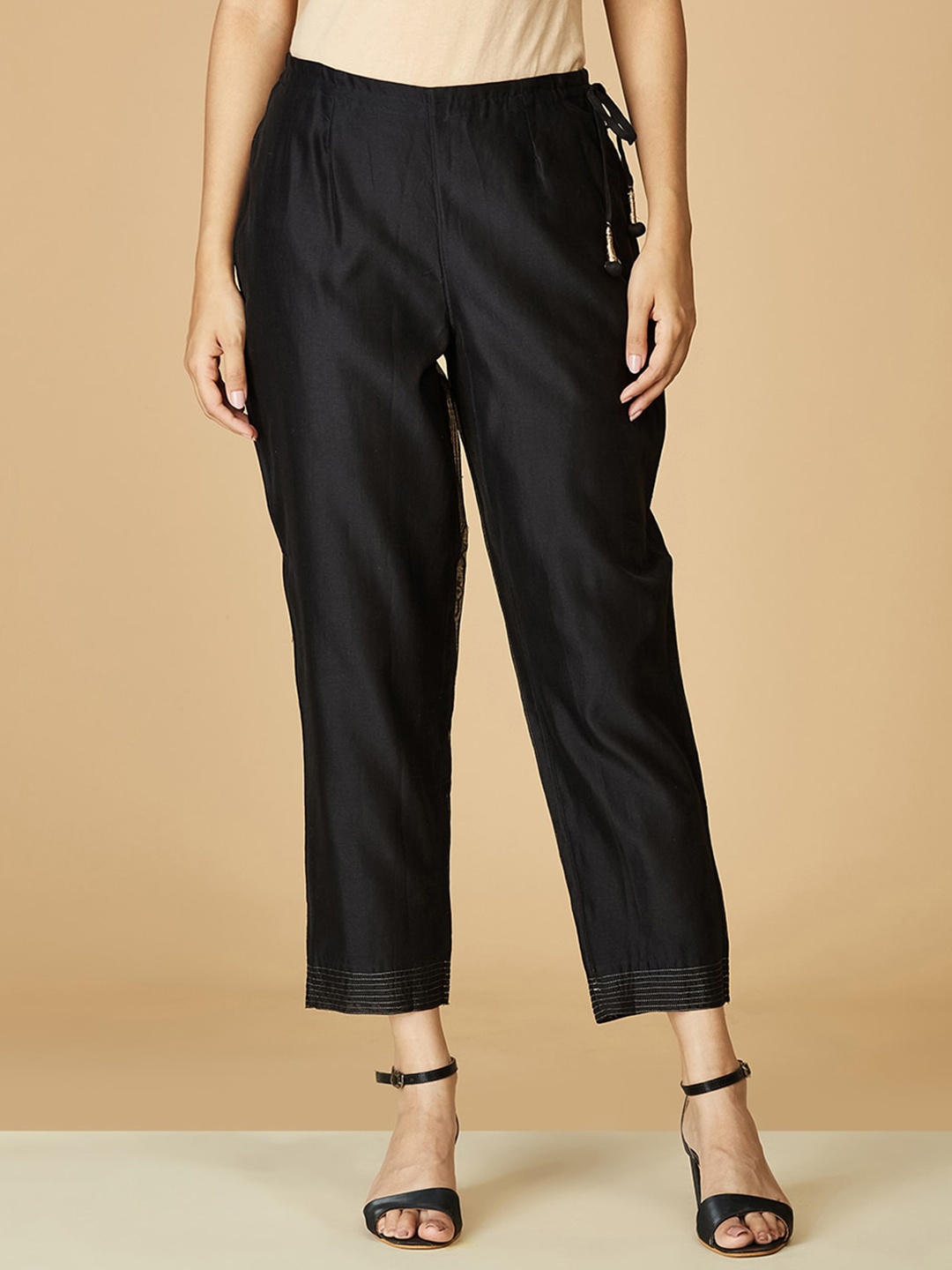 

Fabindia Women Black Comfort Culottes Cotton Trousers