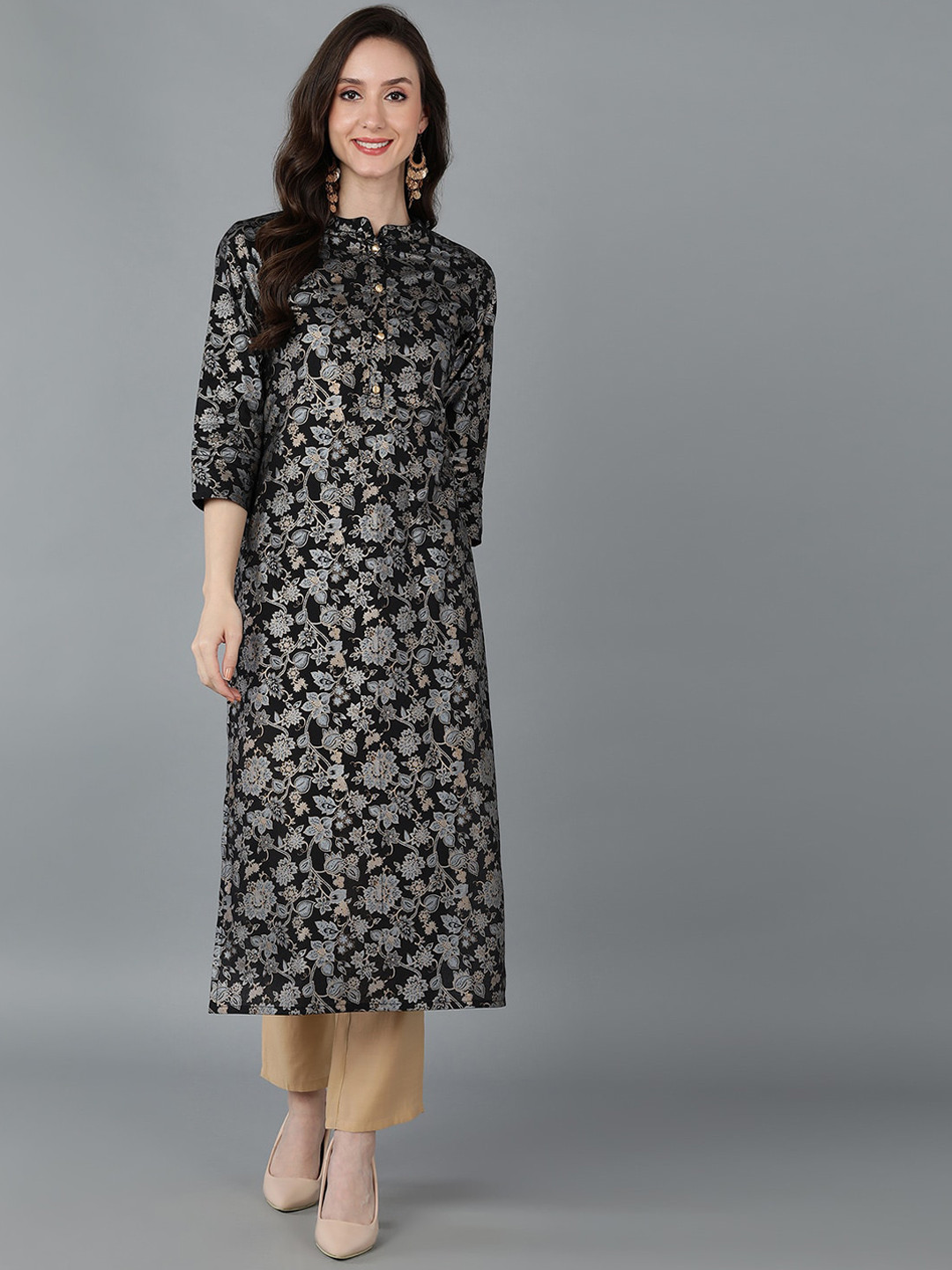 

AHIKA Women Black & Grey Floral Printed Kurta