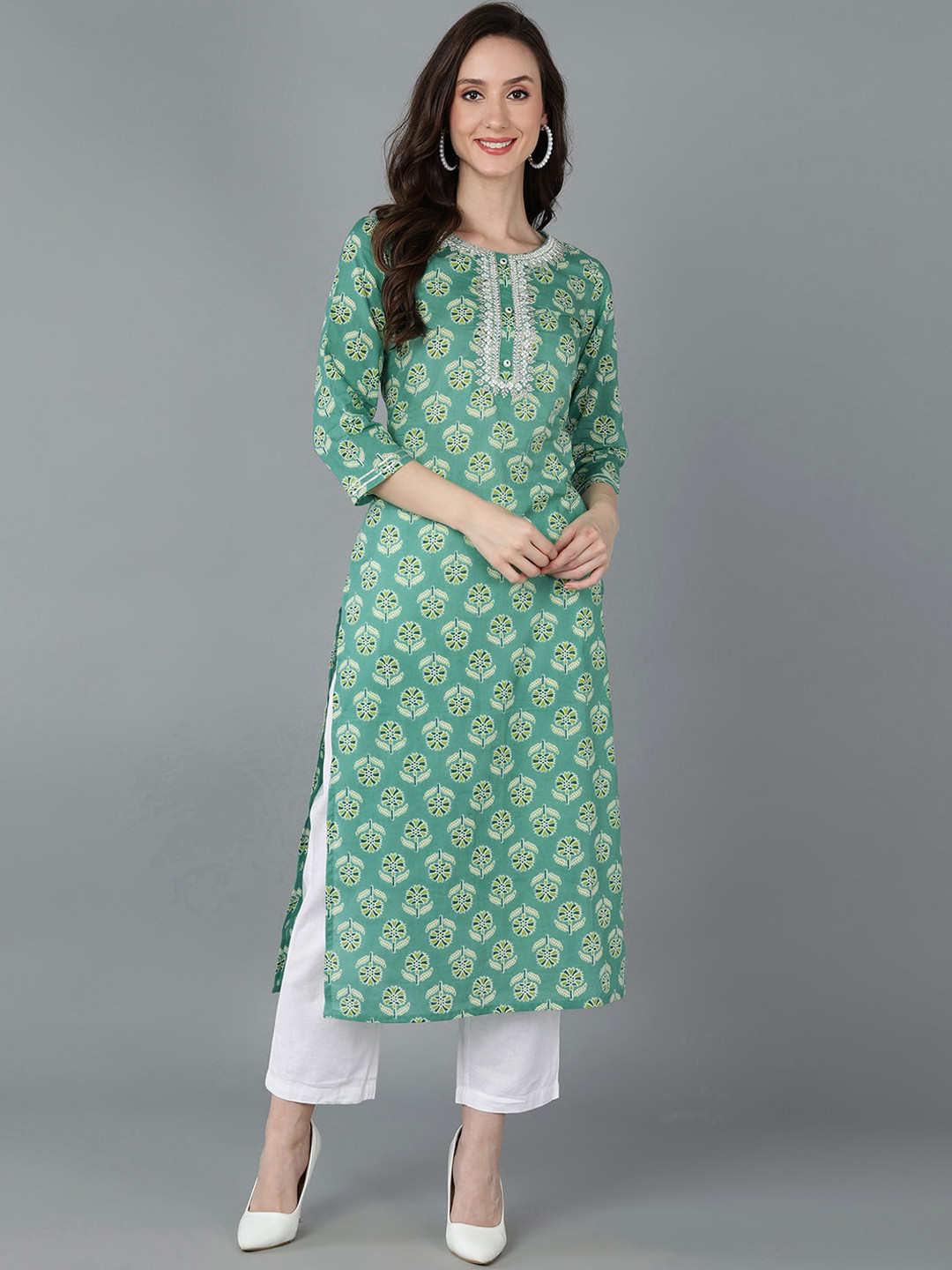 

AHIKA Women Green Floral Printed Thread Work Cotton Kurta