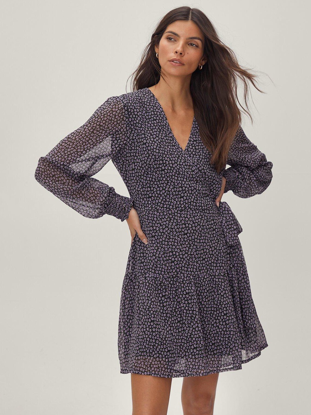 

NASTY GAL Navy Blue & Off White Floral Print Wrap Mini Dress