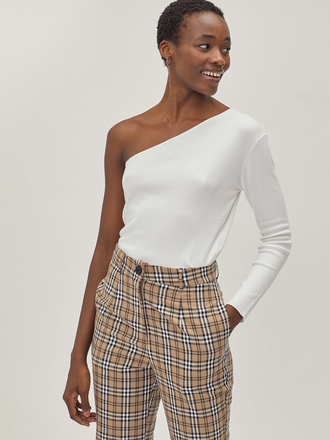 

NASTY GAL White Acrylic Knitted One Shoulder Top