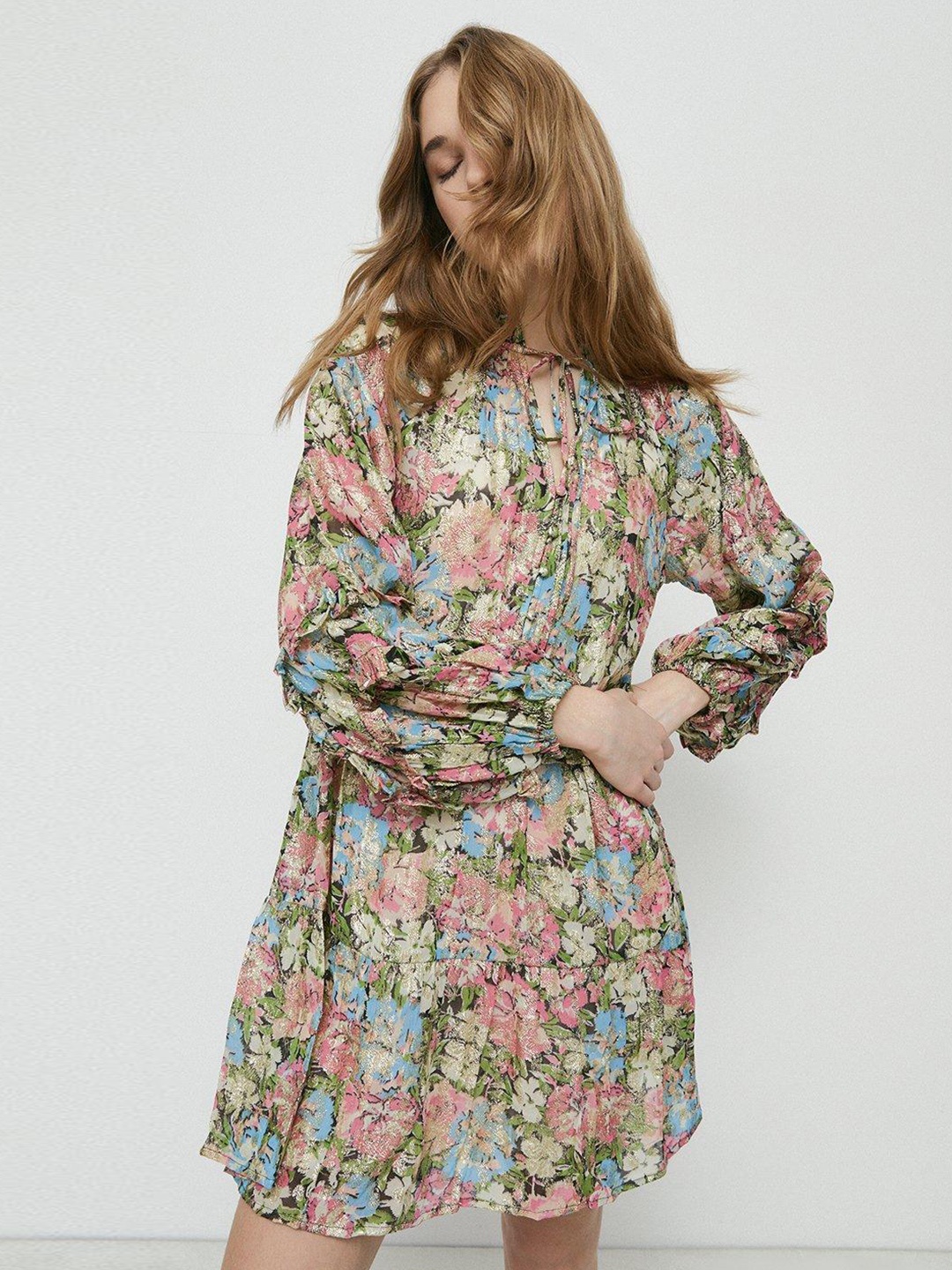 

NASTY GAL Pink & Blue Floral Print Tie-Up Neck A-Line Dress