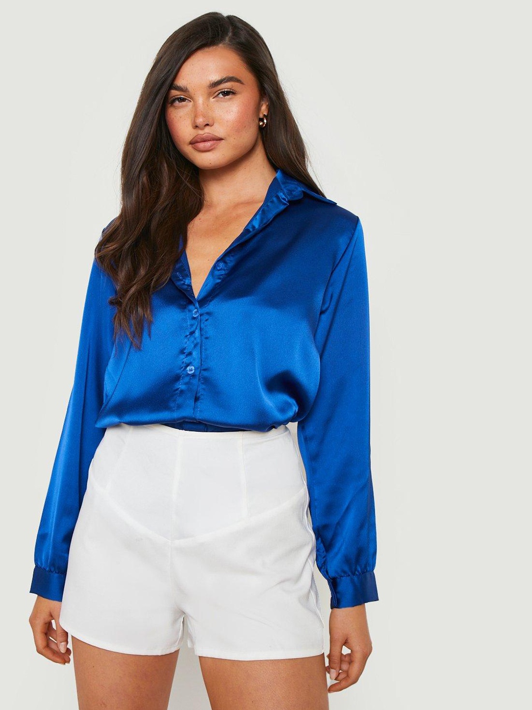 

Boohoo Women Blue Solid Oversized Satin Casual Shirt