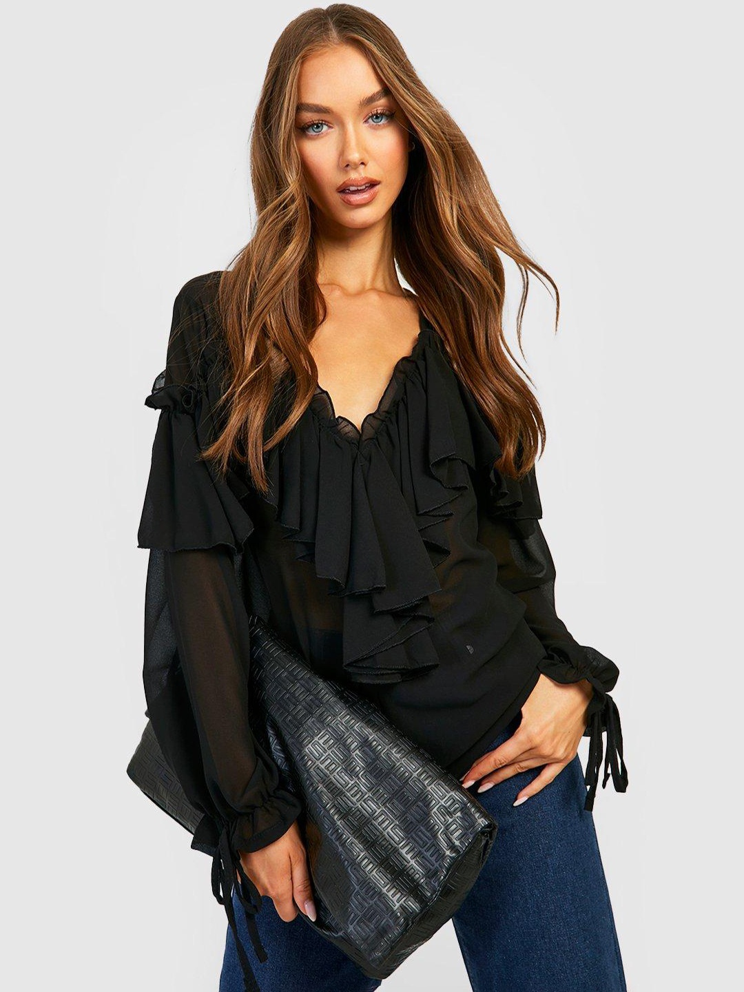 

Boohoo Black Solid Ruffles Top