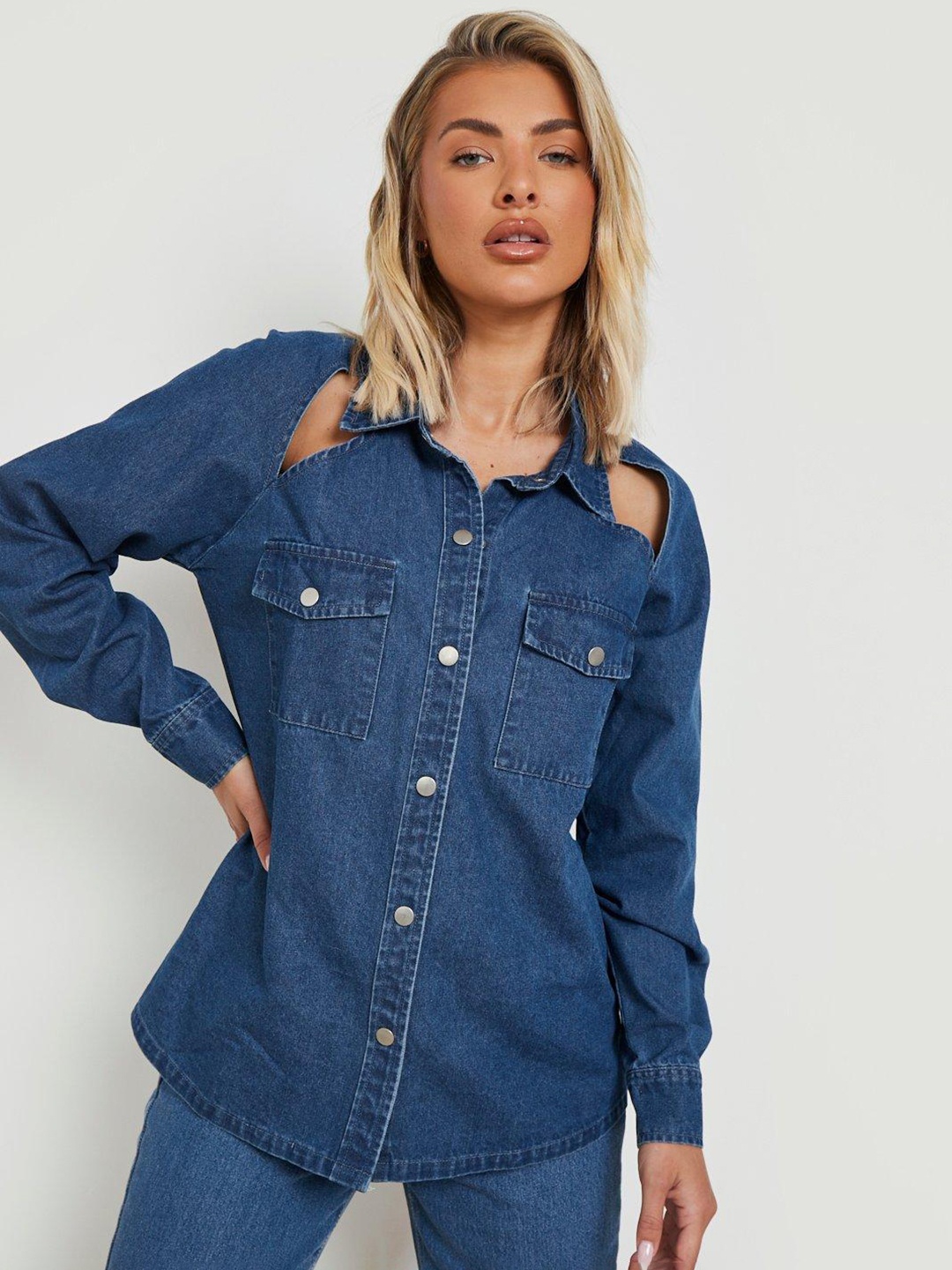 

Boohoo Women Cotton Cut Out Detail Oversized Denim Shirt, Navy blue