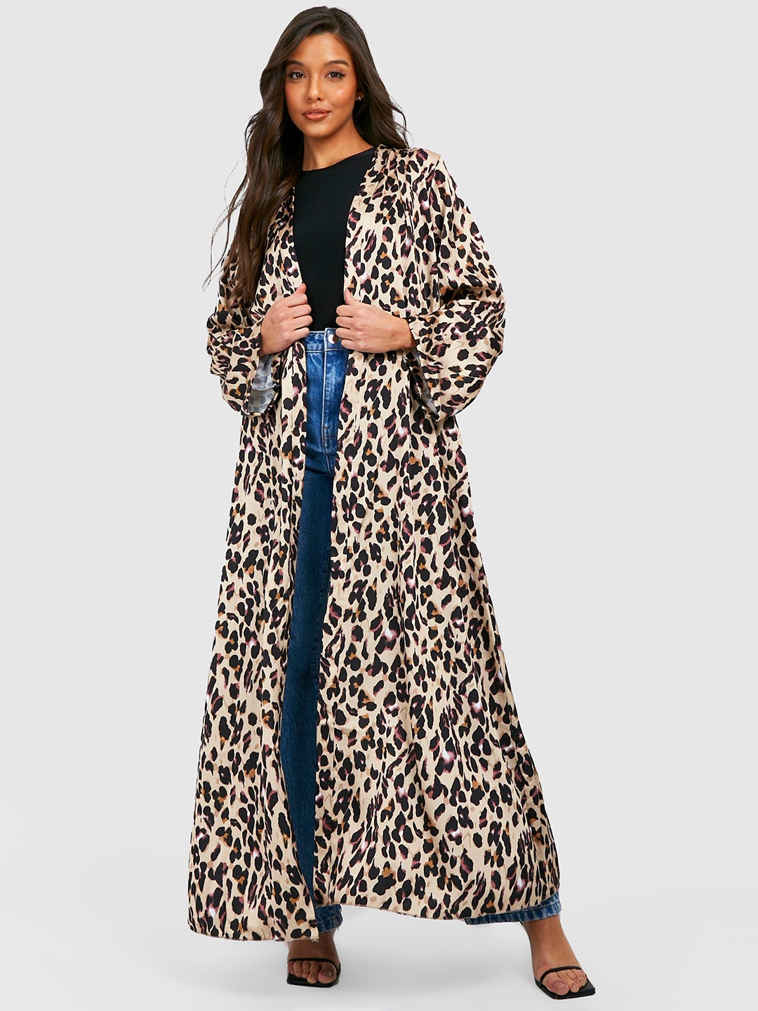 

Boohoo Women Beige & Black Satin Leopard Print Longline Shrug