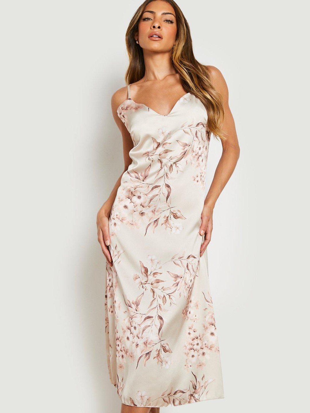 

Boohoo Off White & Dusty Pink Floral Satin A-Line Midi Dress