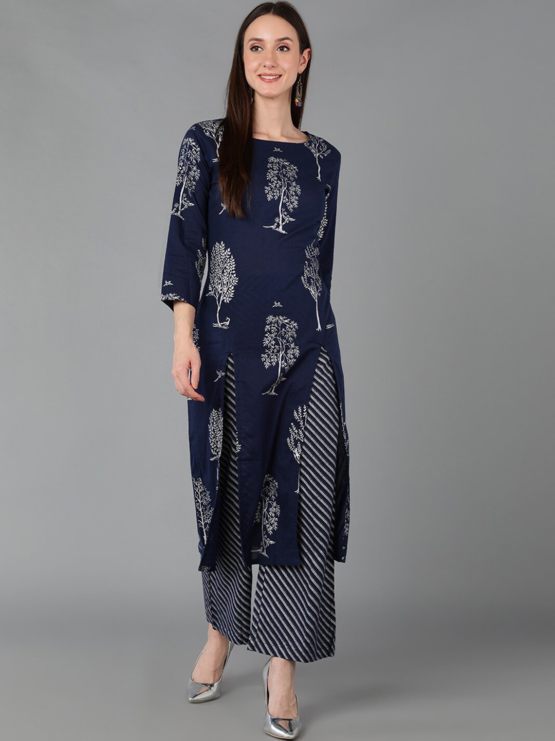 

AHIKA Women Navy Blue Floral Printed Pure Cotton Kurta with Palazzos