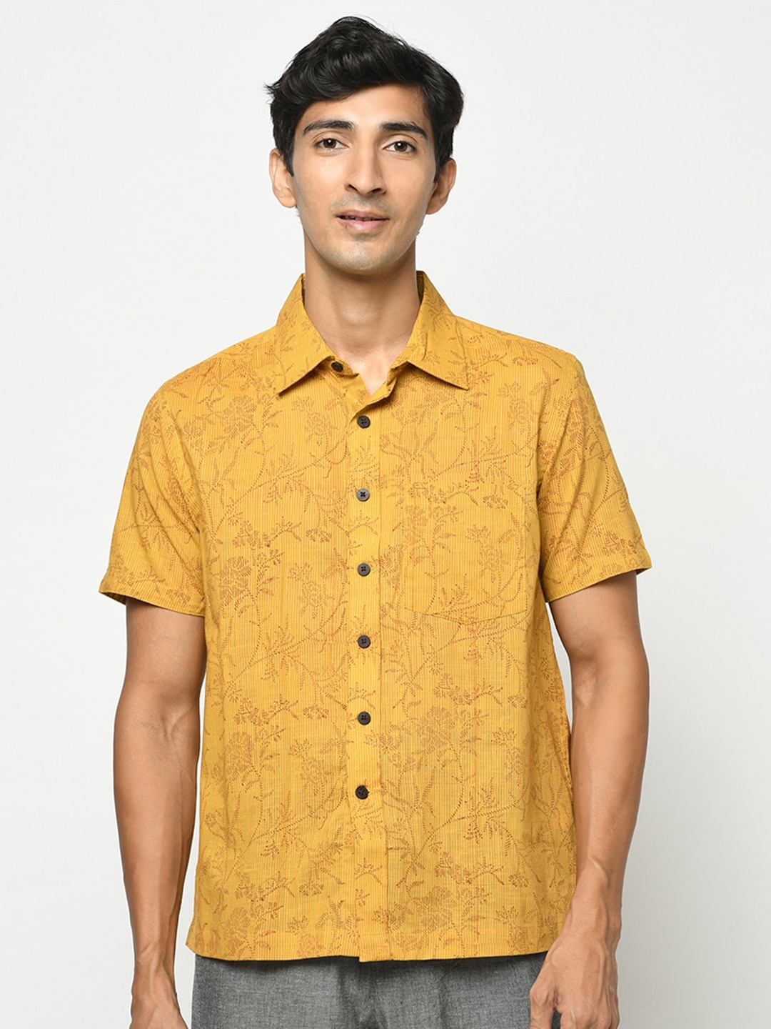 

Fabindia Men Comfort Floral Printed Cotton Casual Shirt, Mustard