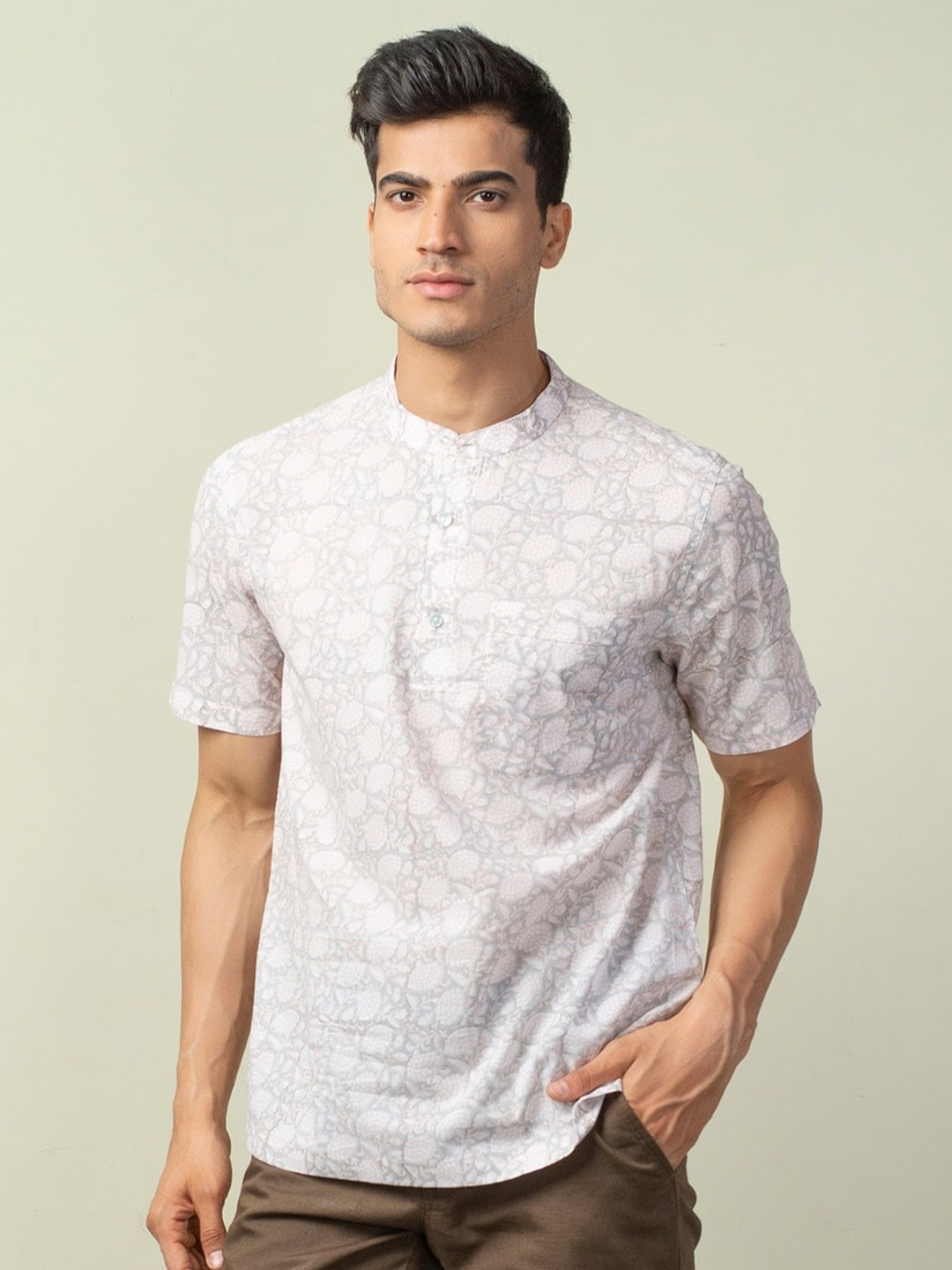 

Fabindia Men Red Cotton Comfort Floral Printed Casual Shirt