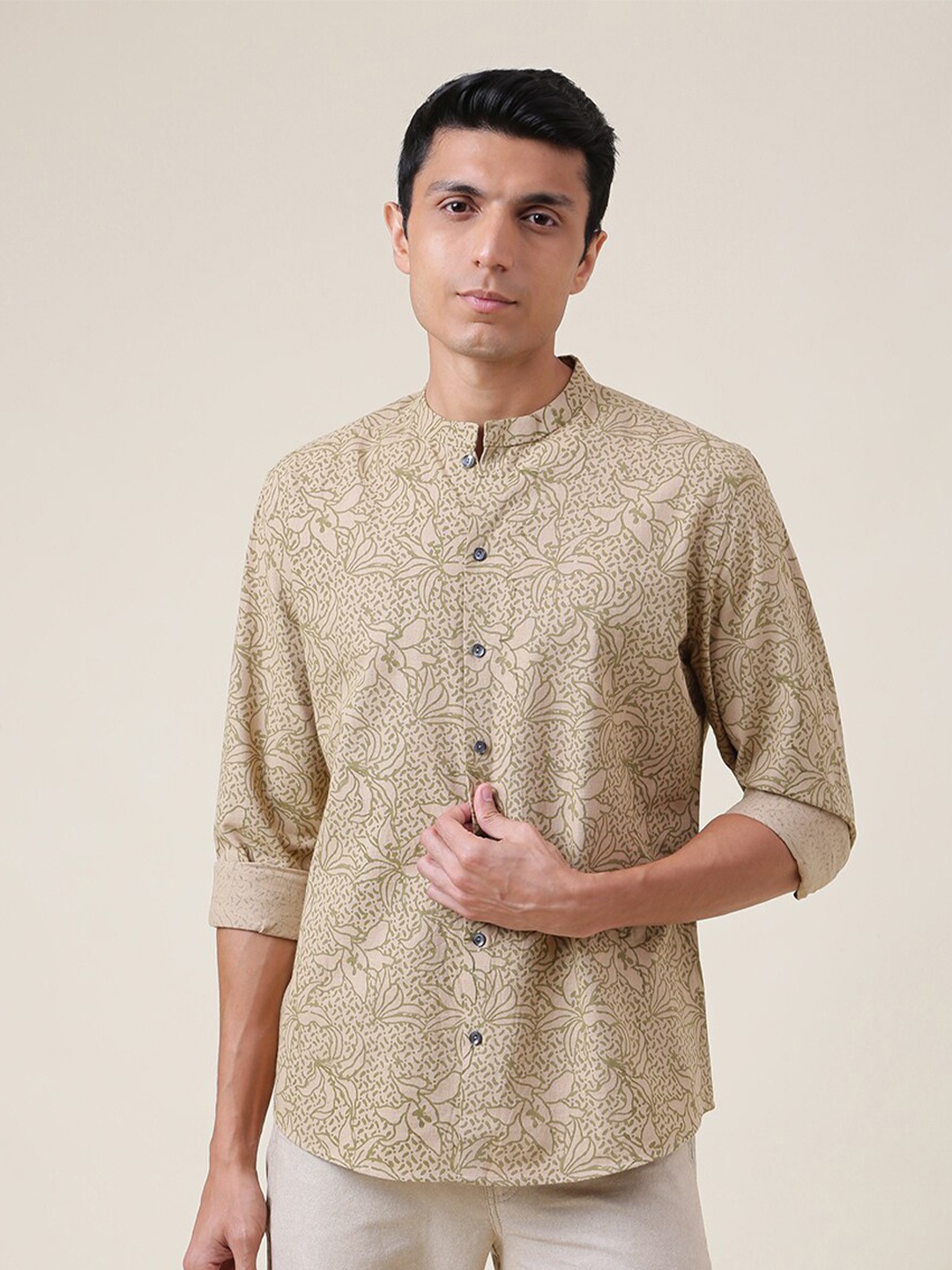 

Fabindia Men Brown Slim Fit Floral Printed Casual Shirt