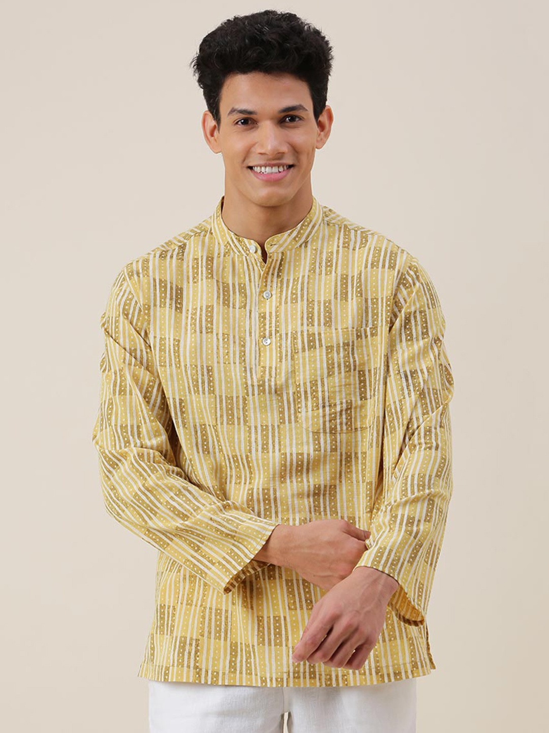 

Fabindia Men Comfort Printed Cotton Casual Shirt, Yellow