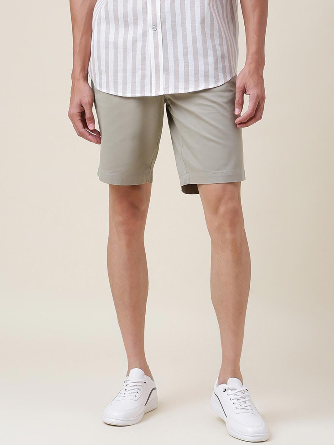 

Fabindia Men Grey Cotton Chino Shorts