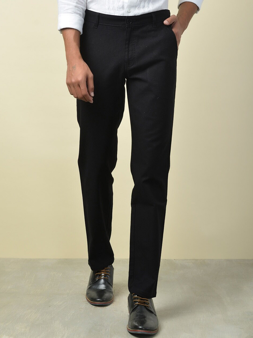

Fabindia Men Black Comfort Slim Fit Cotton Trouser